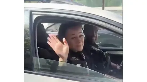 Une policière yvelinoise fait le buzz sur internet en chantant sur...