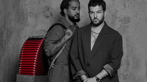 Slimane sort « Chez toi », en duo avec Claudio Capéo