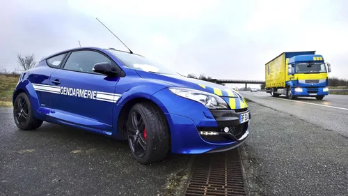Un gendarme réserviste blessé pendant une course-poursuite avec des...