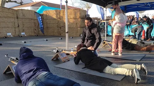 Martin Fourcade en visite en Vendée pour faire découvrir le biathlon