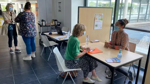 A Nantes, un job-dating pour recruter des soignants