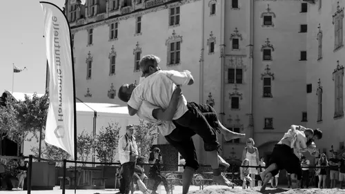 Nantes. Gouren, lancer de bols ou de bottes de paille... place aux...