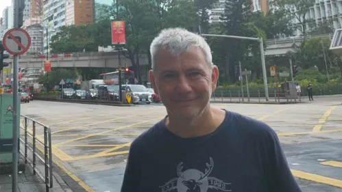 Bretons de l'Etranger : l'auteur Carl Pineau de Pornic à Bangkok !