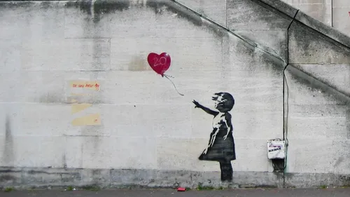 Banksy à Brest : l'exposition des Capucins fait un carton 