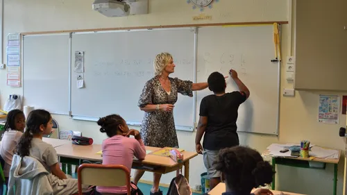 Jour de rentrée : les parents peuvent-ils arriver en retard au...