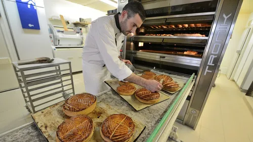 Epiphanie : les boulangers entre crise énergétique et galette des rois