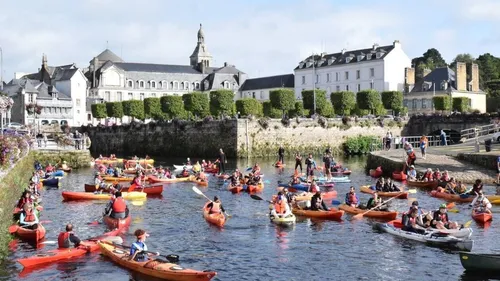 Retour de la descente de la Laïta à Quimperlé (29).