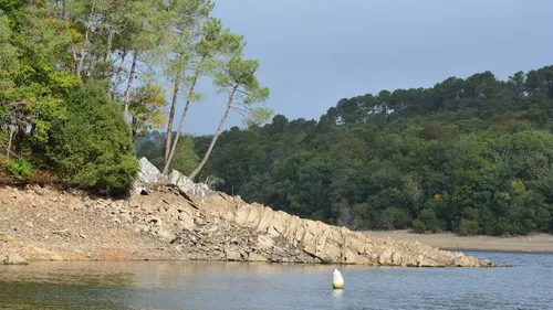 Sécheresse en Bretagne :  "on est face à une situation de pénurie à...