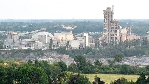 En Mayenne, la cimenterie Lafarge va capturer et stocker son CO2