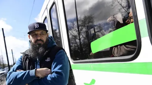 Nantes : rencontre avec "L'inconnu du tramway" qui l'est de moins...