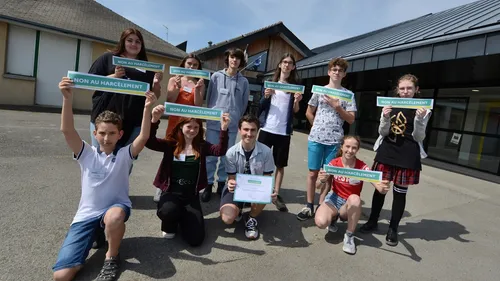 Harcèlement scolaire : des collégiens brétiliens récompensés !