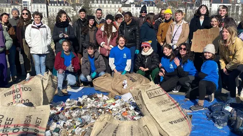 Nantes : Pomme a participé à un ramassage de déchets