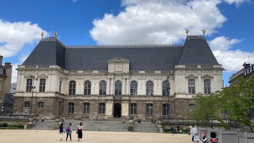 Découvrez Rennes autrement avec l'application "Whatizis"