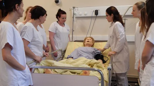 L’hôpital de Morlaix veut fidéliser les étudiants en les payant