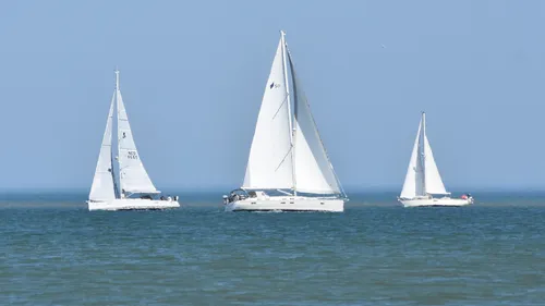 Départ du tour de Bretagne à la voile en double.