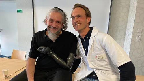 Unique en France. La 3è prothèse bionique française opérée à Nantes 