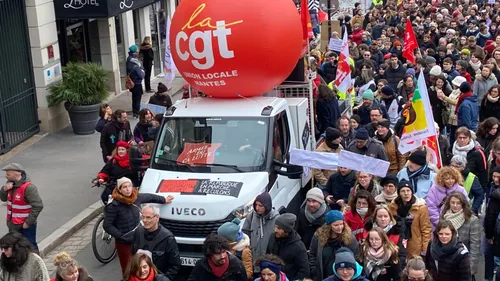 La raffinerie de Donges en grève, le carburant n’en sort plus...