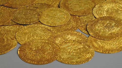 239 pièces d'or vendues aux enchères.