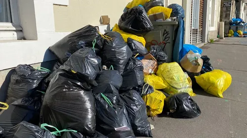 Fin de grève. Au sud de Nantes, les chauffeurs ripeurs Véolia ont...