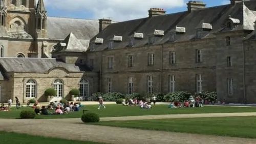 " Murder party nocturne " au château de Quintin.