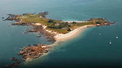 L'île Dumet : le préfet prend un arrêté pour préserver la seule île...