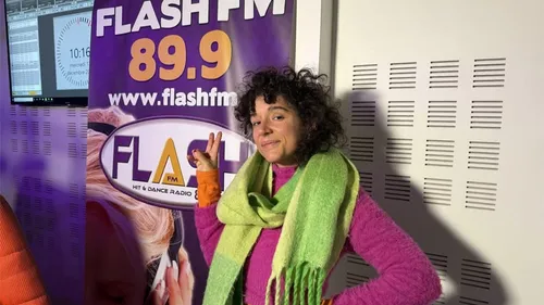 ‘FOMO’ est le nouvel album de la chanteuse Agathe