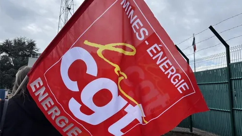 Mobilisation de la CGT devant la gendarmerie de Limoges