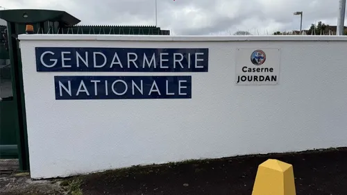  Appel à témoins après l'accident d'un bus scolaire et d'une voiture