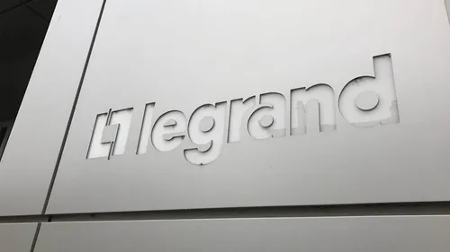 Legrand : une réorganisation industrielle stratégique 
