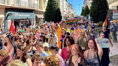 La Marche des Fiertés a défilé dans les rues de Limoges