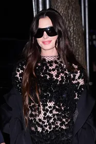FG CHIC : Anne Hathaway ou l’art du mirage maîtrisé, quand...