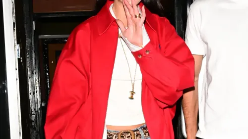 FG CHIC : La veste Harrington, l'élégance britannique qui signe le...