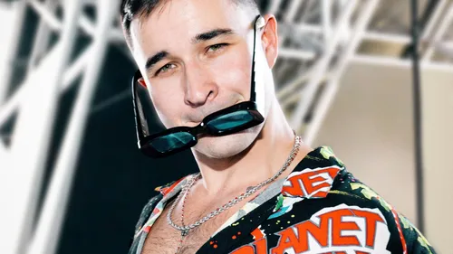 John Summit au sommet ! (elle pas folle mais pas mal quand même)