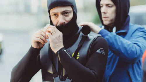 Molécule dévoile son documentaire immersif "Sounds of Surfing" 