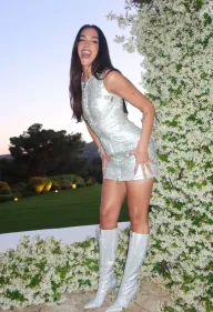 Dua Lipa En Ibiza: La Despedida de Soltera Más Chic del Verano