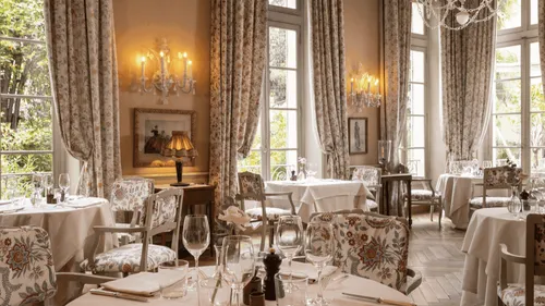 LES PLUS BEAUX HÔTELS D’AVIGNON 