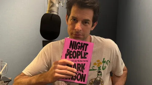 Mark Ronson sort son livre “Night People: How To Be A DJ in ‘90s NYC”