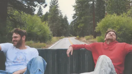 Dix ans après leur premier EP, The Chainsmokers dévoilent leur...