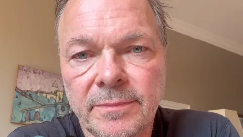 John Summit vs Pete Tong : le vétéran sort enfin du silence…