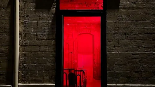 Paris : Le club Carbone tire sa révérence au profit du Bisou 