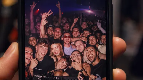 « P*tain du soirée », la fête à la verticale