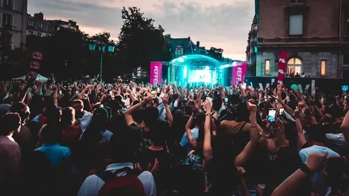 L’EF FESTIVAL PAR VL AVEC FG: LA FÊTE DE LA MUSIQUE A PARIS (21...