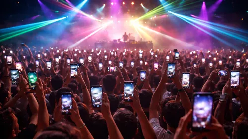 Ibiza, les clubs disent non aux téléphones