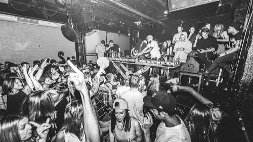 Les basses fréquences et leurs pouvoirs sur la piste de danse