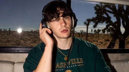 Music Story du jour : Petit Biscuit