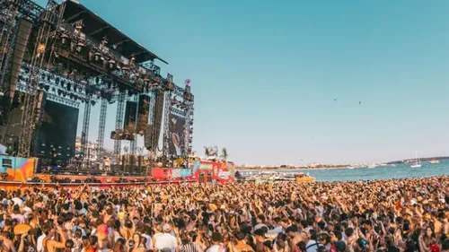 Les Plages Électroniques annoncent un line-up XXL pour leurs 20 ans