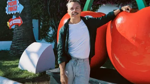 Purple Disco Machine dévoile deux bonus track pour lancer sa saison...