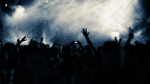 Music Story du jour : La 1ere rave à Paris