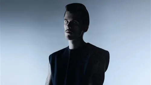 Leblanc sort son album « Reborn »