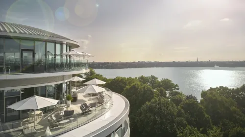 FG CHIC HAMBOURG : L'ÉLÉGANCE REDÉFINIE : LE FONTENAY, UN HAVRE...